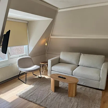 High Street מלון זנדוורט