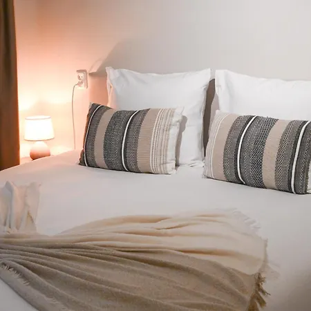 High Street Hotel *